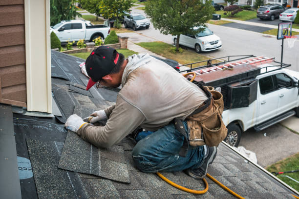 Professional Flat Roof Repair technician working in Oriental, NC
